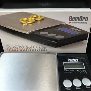 GemOro Platinum 600ss Pocket Scale